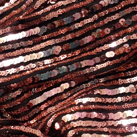 V.S sequins Robe - Picture 6 of 7